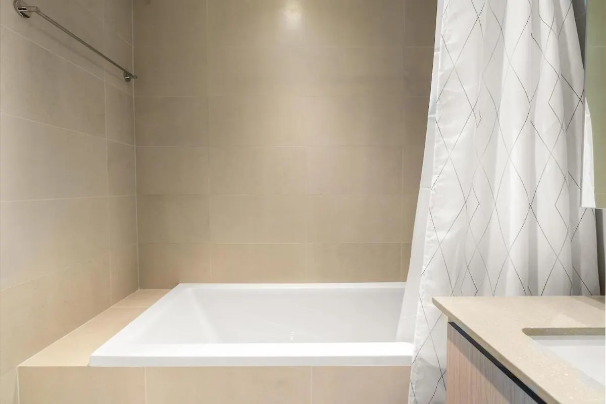 2Br Burj Khalifa View In Dubai With Beach Access