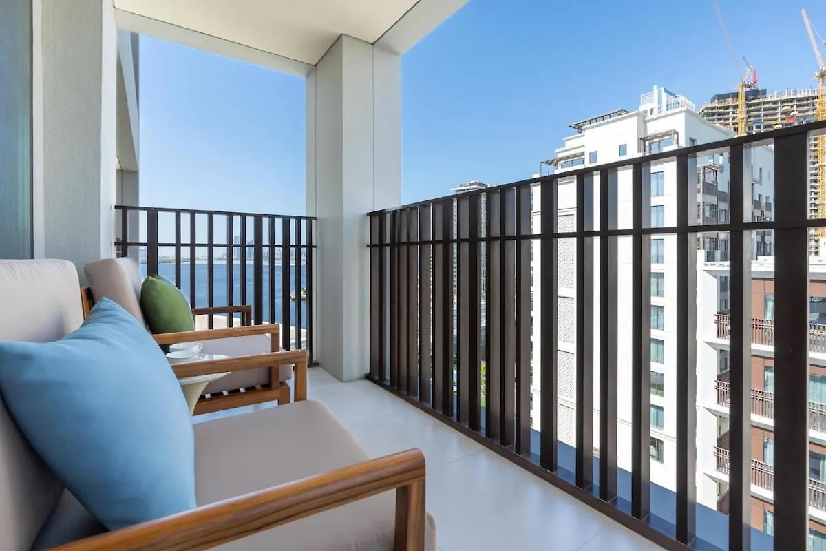 2Br Burj Khalifa View In Dubai With Beach Access Apartment
